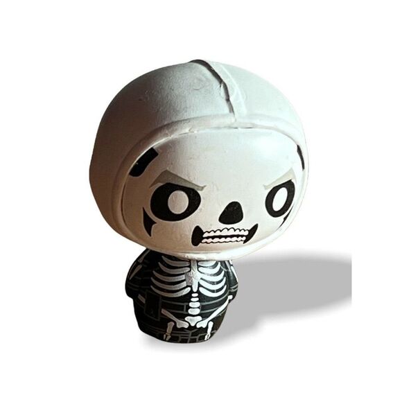Funko Pint Sized Heroes Fortnite Series 1 Skull Trooper 2018 1.5” - Picture 1 of 7